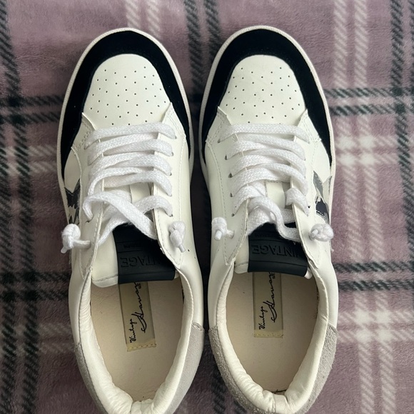 VINTAGE - Picture 1 of 5